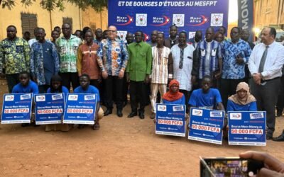 Éducation : Moov Africa offre 100 bourses et 25 ordinateurs au ministère de l’Enseignement secondaire, de la Formation Professionnelle et Technique